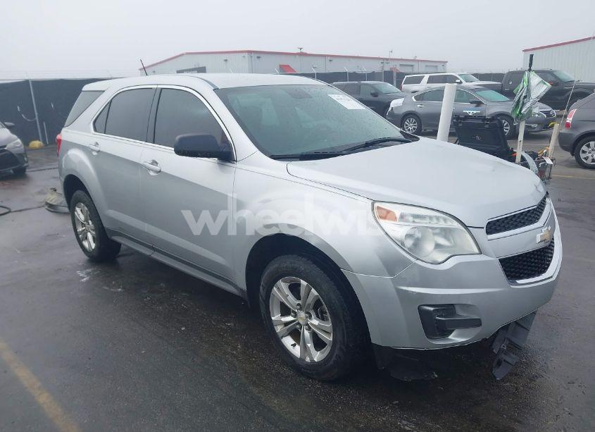 2015 Chevrolet Equinox LS (VIN 2GNALAEK3F1147624) main photo