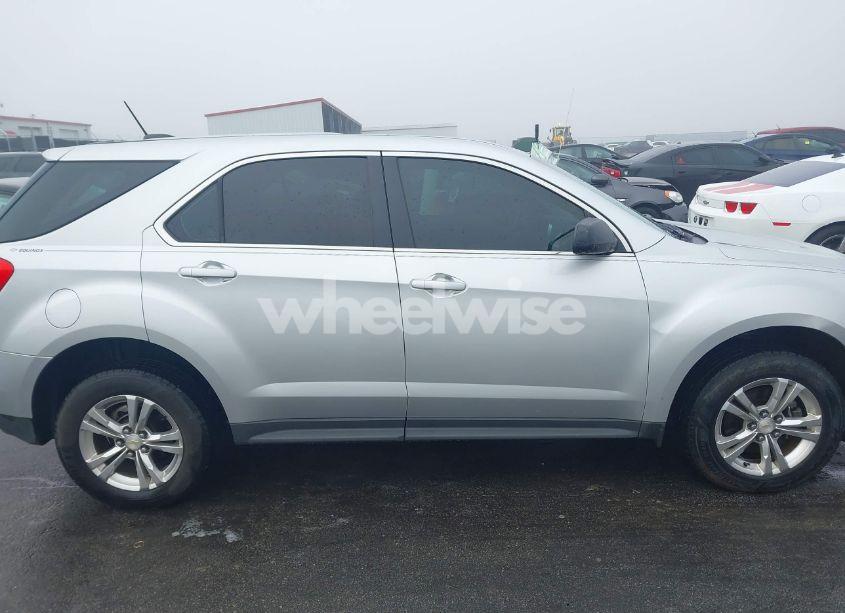 Photo 13 of 2015 Chevrolet Equinox LS (VIN 2GNALAEK3F1147624)