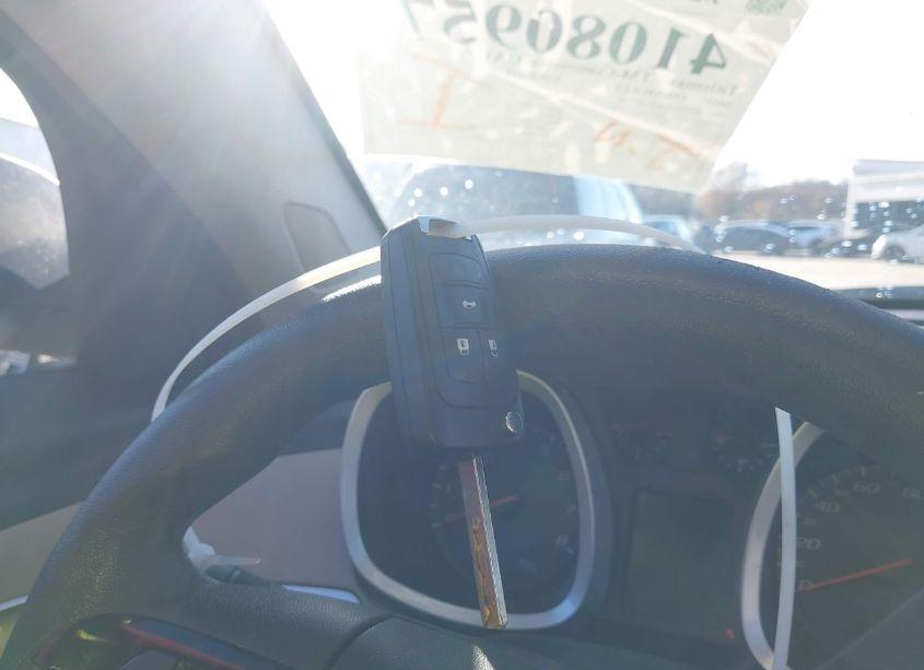 Photo 11 of 2015 Chevrolet Equinox LS (VIN 2GNALAEK3F6351150)