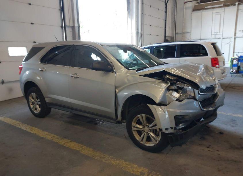 2015 Chevrolet Equinox LS (VIN 2GNALAEK3F6400234) main photo