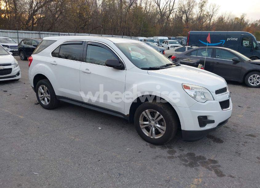 2014 Chevrolet Equinox LS (VIN 2GNALAEK4E1139143) main photo