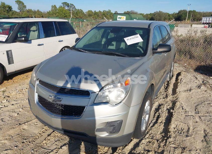 Photo 2 of 2014 Chevrolet Equinox LS (VIN 2GNALAEK4E6170055)