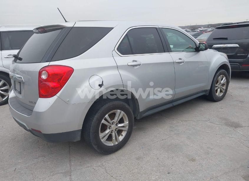 Photo 4 of 2014 Chevrolet Equinox LS (VIN 2GNALAEK4E6220386)