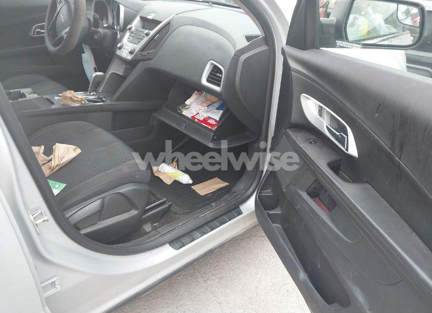 Photo 5 of 2014 Chevrolet Equinox LS (VIN 2GNALAEK4E6220386)