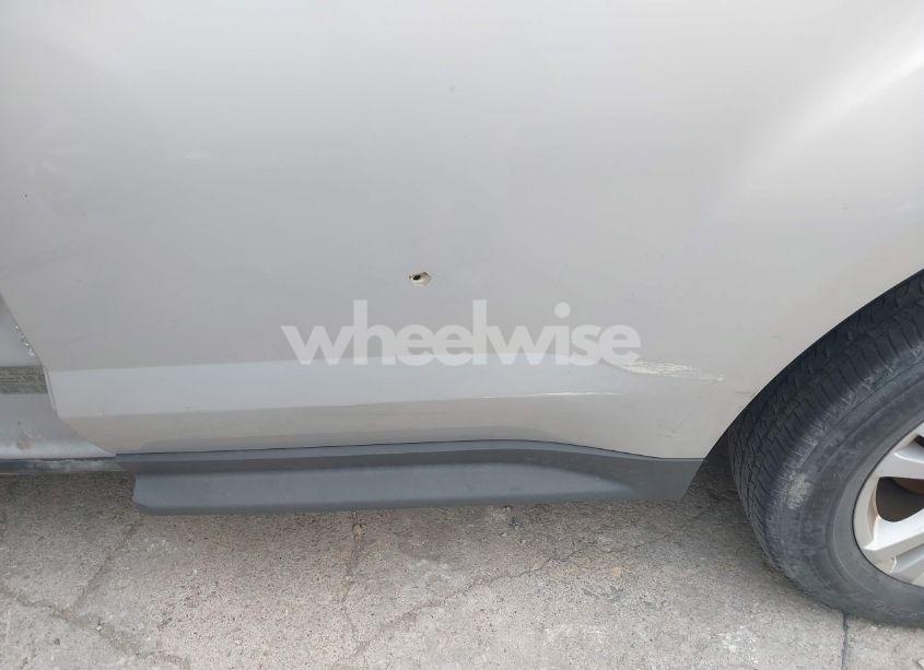 Photo 6 of 2014 Chevrolet Equinox LS (VIN 2GNALAEK4E6220386)