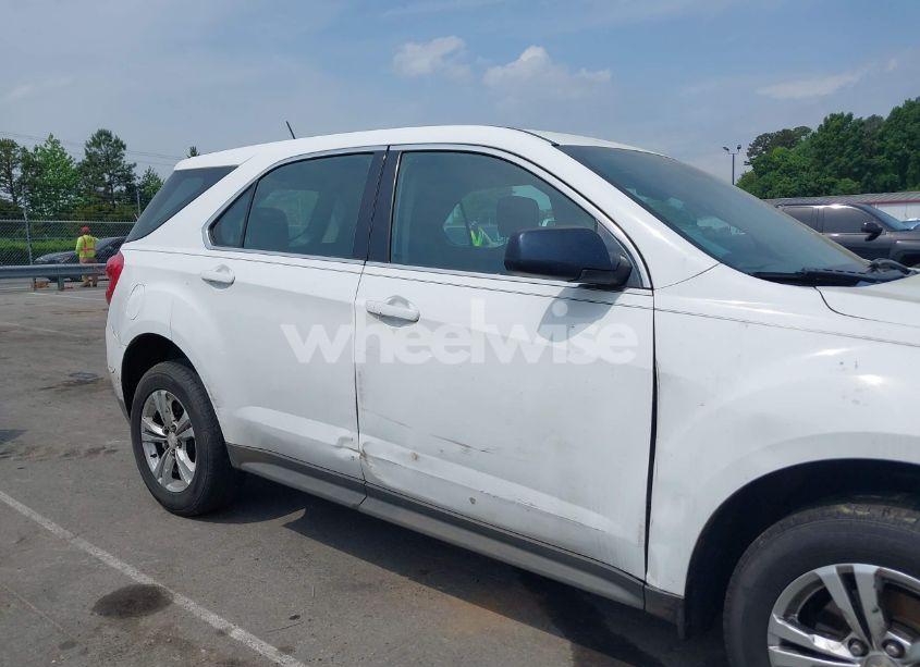 Photo 6 of 2014 Chevrolet Equinox LS (VIN 2GNALAEK4E6380042)