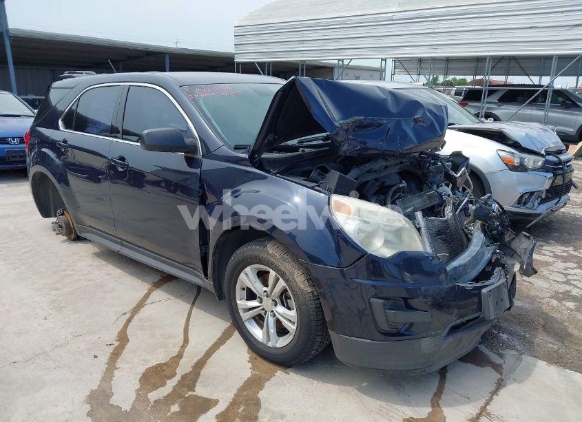 2015 Chevrolet Equinox LS (VIN 2GNALAEK4F1174718) main photo