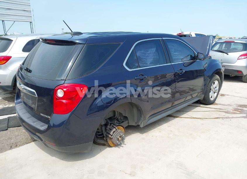 Photo 4 of 2015 Chevrolet Equinox LS (VIN 2GNALAEK4F1174718)