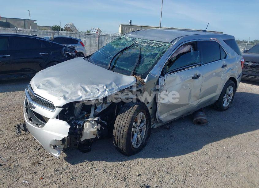 Photo 2 of 2015 Chevrolet Equinox LS (VIN 2GNALAEK4F1180762)