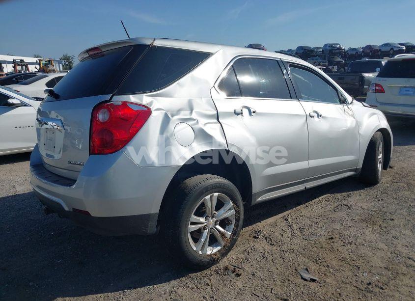 Photo 4 of 2015 Chevrolet Equinox LS (VIN 2GNALAEK4F1180762)