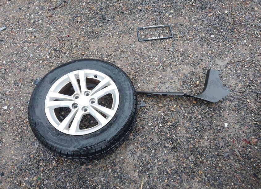 Photo 12 of 2015 Chevrolet Equinox LS (VIN 2GNALAEK4F6173457)