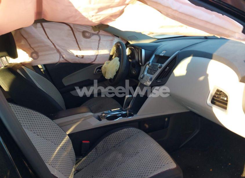 Photo 5 of 2015 Chevrolet Equinox LS (VIN 2GNALAEK4F6190131)