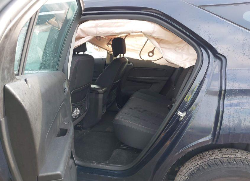 Photo 8 of 2015 Chevrolet Equinox LS (VIN 2GNALAEK4F6380219)