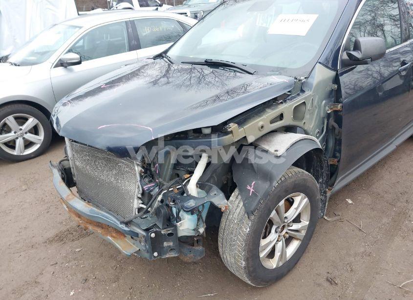 Photo 6 of 2015 Chevrolet Equinox LS (VIN 2GNALAEK4F6393875)