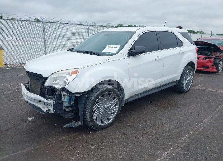 Photo 2 of 2014 Chevrolet Equinox LS (VIN 2GNALAEK5E1155822)