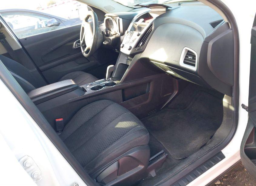 Photo 5 of 2014 Chevrolet Equinox LS (VIN 2GNALAEK5E1170529)