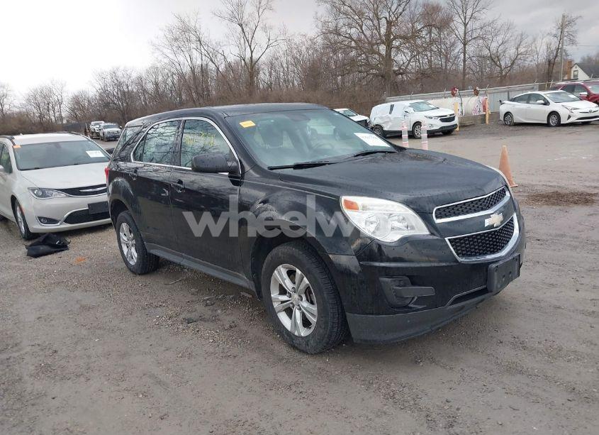 2015 Chevrolet Equinox LS (VIN 2GNALAEK5F1103236) main photo