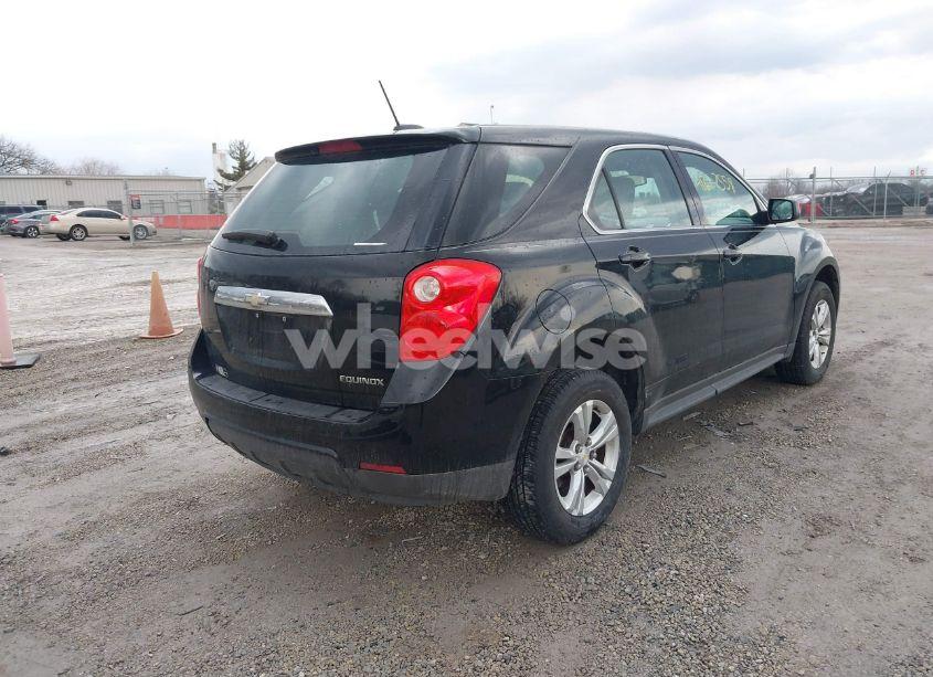 Photo 4 of 2015 Chevrolet Equinox LS (VIN 2GNALAEK5F1103236)