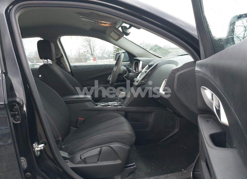 Photo 5 of 2015 Chevrolet Equinox LS (VIN 2GNALAEK5F1103236)