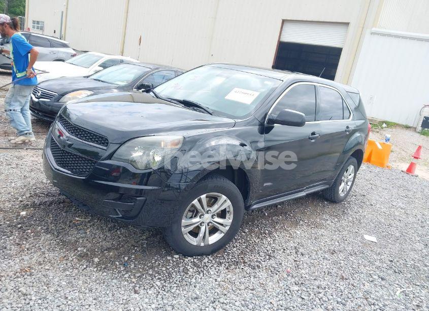 Photo 2 of 2015 Chevrolet Equinox LS (VIN 2GNALAEK5F1135653)
