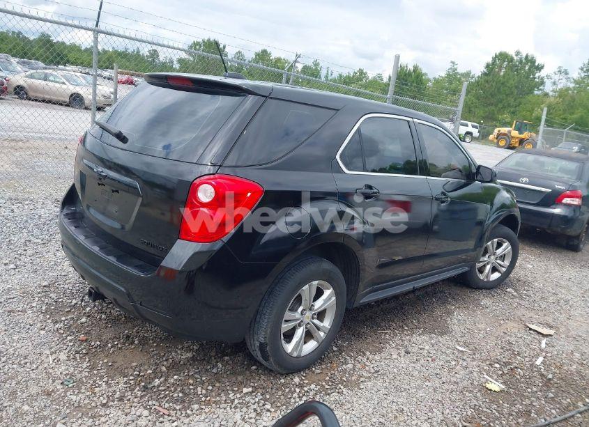 Photo 4 of 2015 Chevrolet Equinox LS (VIN 2GNALAEK5F1135653)