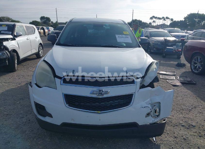 Photo 12 of 2015 Chevrolet Equinox LS (VIN 2GNALAEK5F6120086)