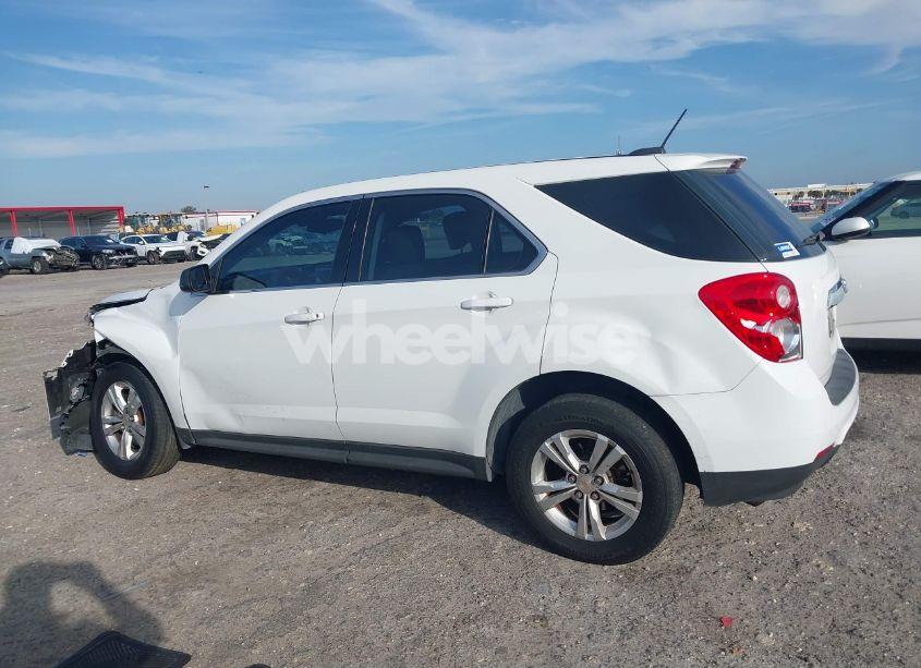 Photo 14 of 2015 Chevrolet Equinox LS (VIN 2GNALAEK5F6120086)