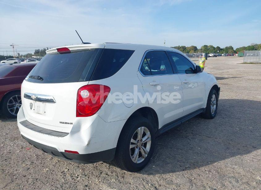 Photo 4 of 2015 Chevrolet Equinox LS (VIN 2GNALAEK5F6120086)
