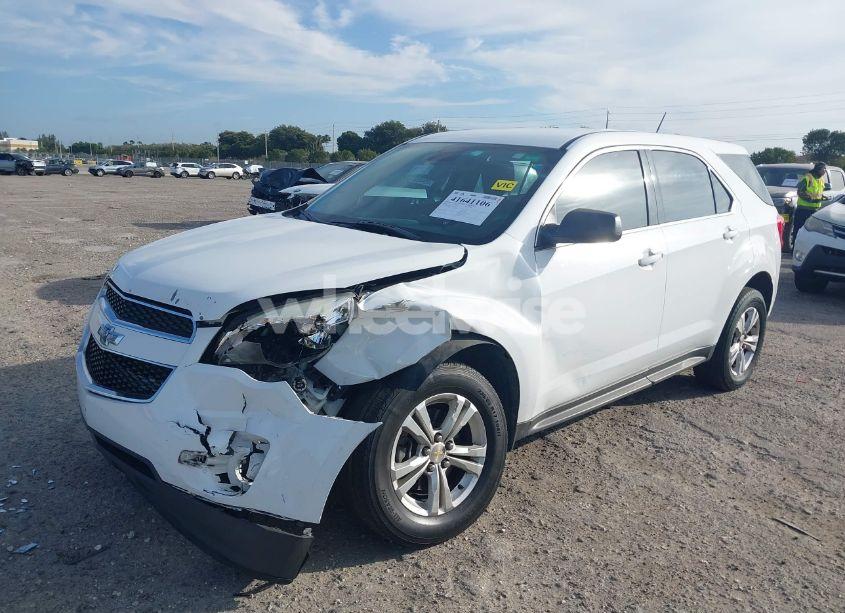 Photo 6 of 2015 Chevrolet Equinox LS (VIN 2GNALAEK5F6120086)