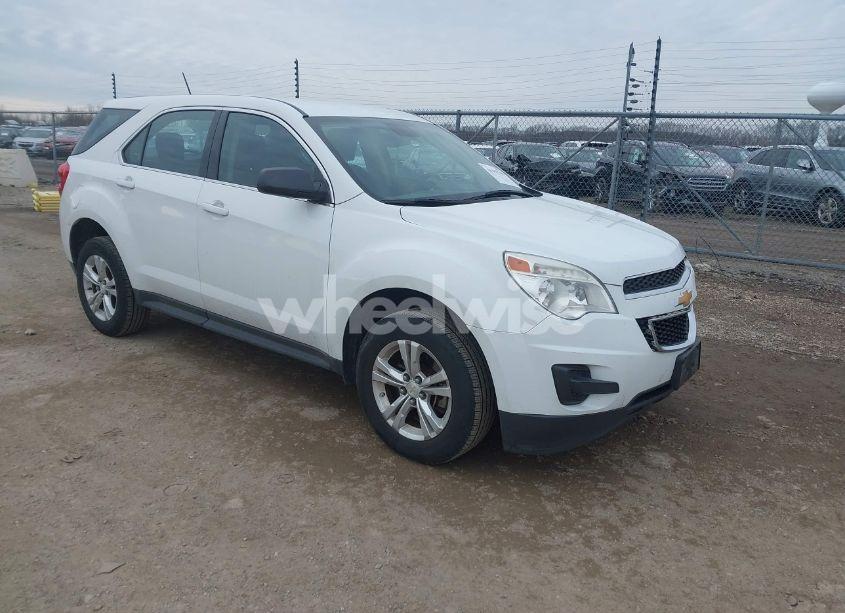 2015 Chevrolet Equinox LS (VIN 2GNALAEK5F6136983) main photo