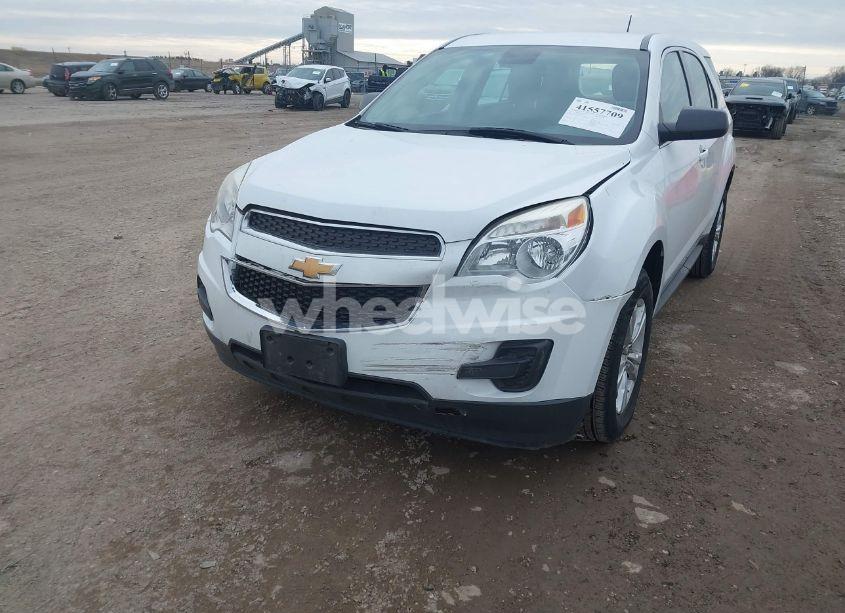 Photo 6 of 2015 Chevrolet Equinox LS (VIN 2GNALAEK5F6136983)