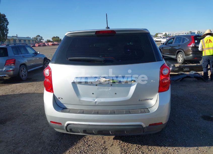 Photo 16 of 2015 Chevrolet Equinox LS (VIN 2GNALAEK5F6428987)