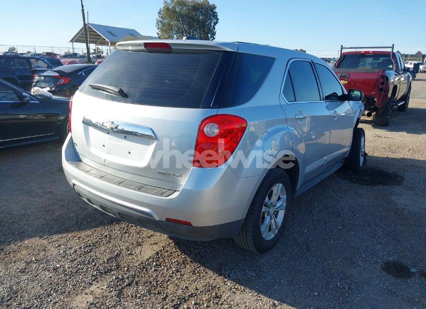 Photo 4 of 2015 Chevrolet Equinox LS (VIN 2GNALAEK5F6428987)