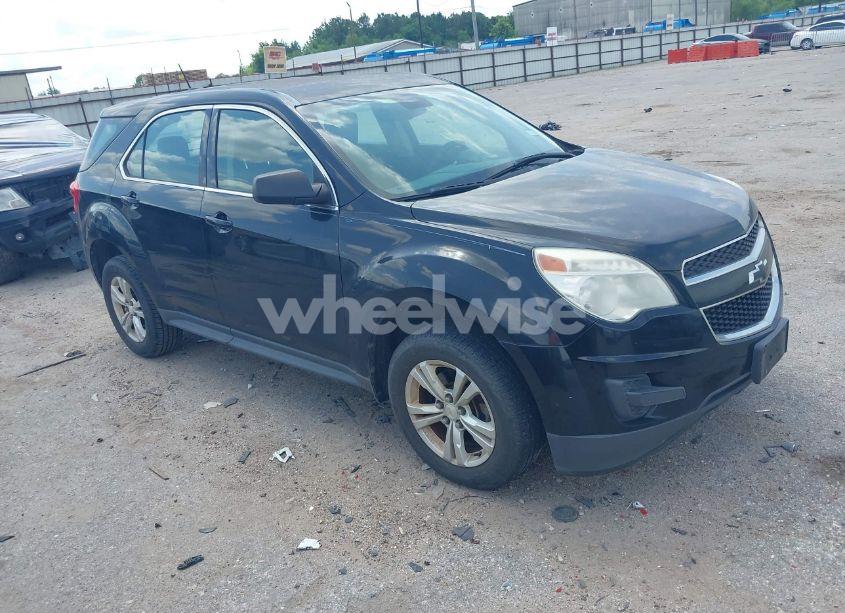 2015 Chevrolet Equinox LS (VIN 2GNALAEK5F6439519) main photo