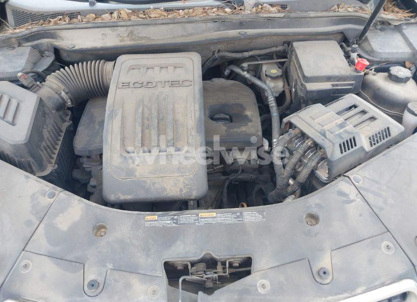 Photo 6 of 2015 Chevrolet Equinox LS (VIN 2GNALAEK5F6439519)