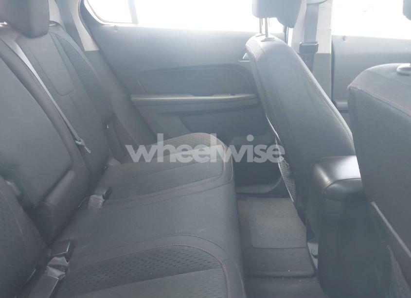 Photo 8 of 2015 Chevrolet Equinox LS (VIN 2GNALAEK5F6439519)