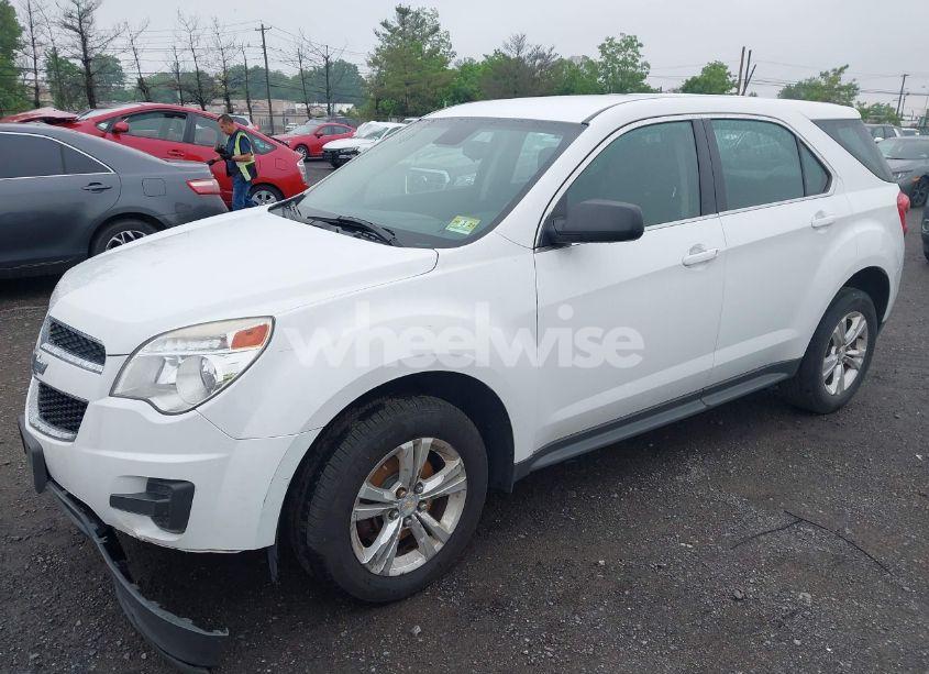 Photo 2 of 2014 Chevrolet Equinox LS (VIN 2GNALAEK6E6343445)