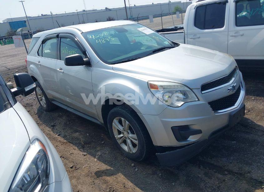 2015 Chevrolet Equinox LS (VIN 2GNALAEK6F1105402) main photo