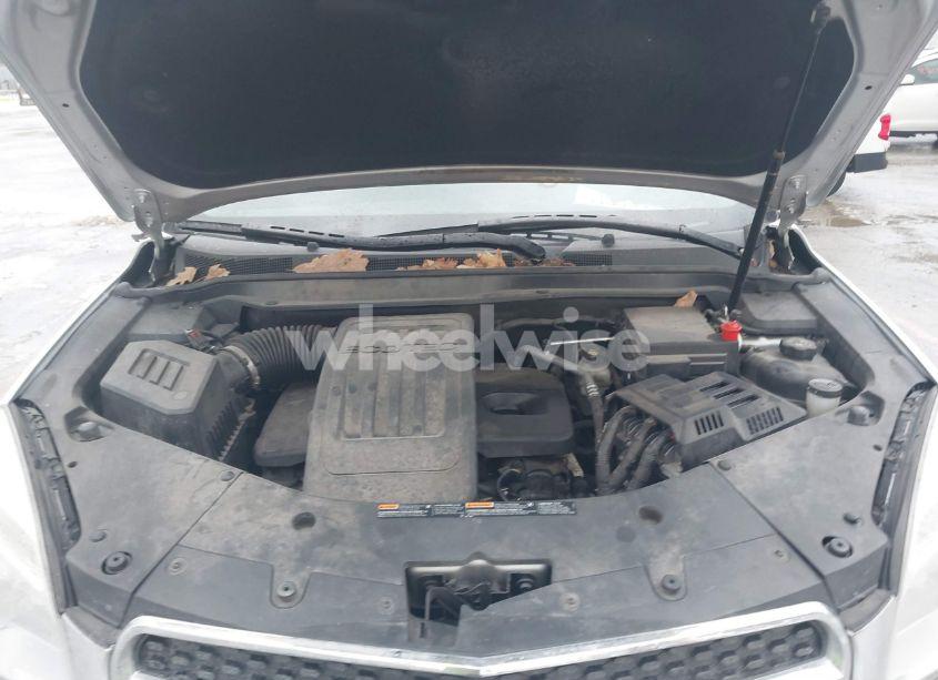 Photo 10 of 2015 Chevrolet Equinox LS (VIN 2GNALAEK6F1128646)