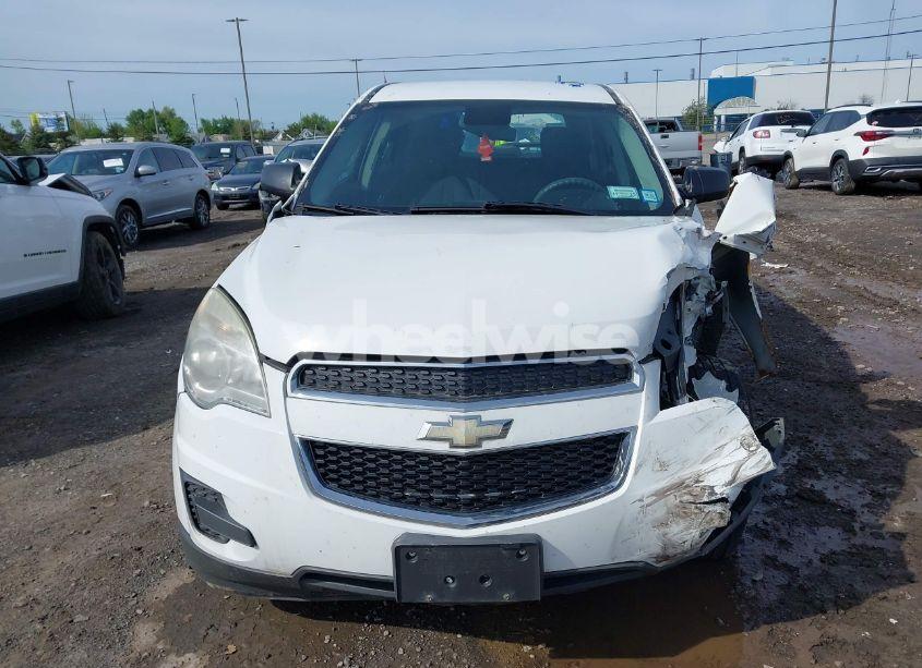 Photo 12 of 2015 Chevrolet Equinox LS (VIN 2GNALAEK6F1149206)