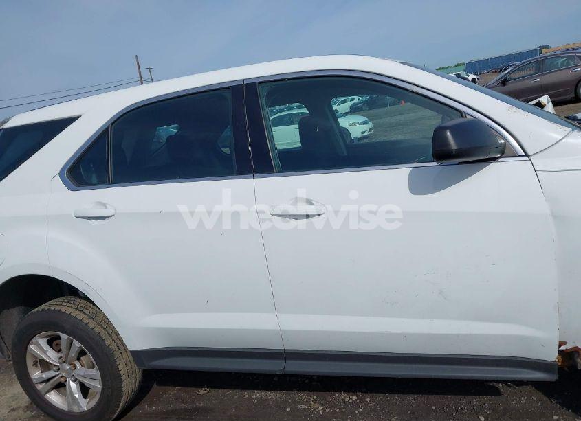 Photo 13 of 2015 Chevrolet Equinox LS (VIN 2GNALAEK6F1149206)