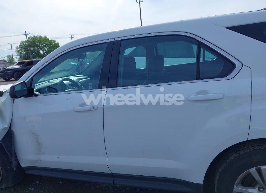 Photo 14 of 2015 Chevrolet Equinox LS (VIN 2GNALAEK6F1149206)