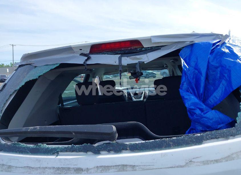 Photo 6 of 2015 Chevrolet Equinox LS (VIN 2GNALAEK6F1149206)