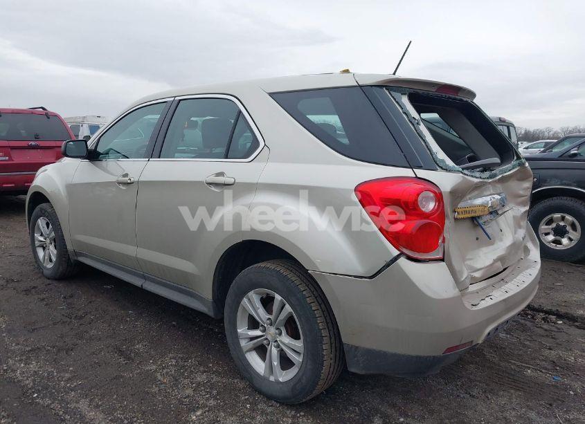 Photo 3 of 2015 Chevrolet Equinox LS (VIN 2GNALAEK6F1168970)