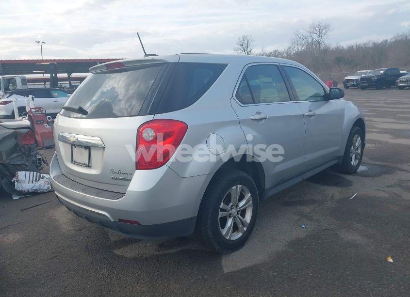 Photo 4 of 2015 Chevrolet Equinox LS (VIN 2GNALAEK6F6131565)
