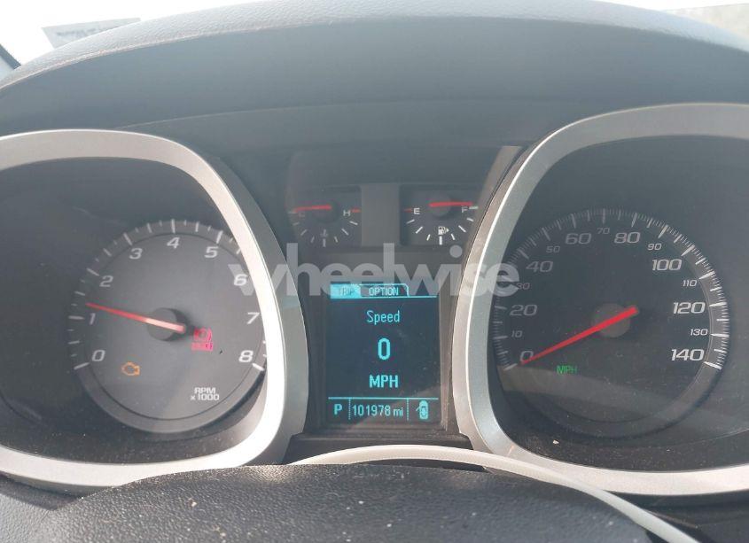 Photo 7 of 2015 Chevrolet Equinox LS (VIN 2GNALAEK6F6131565)