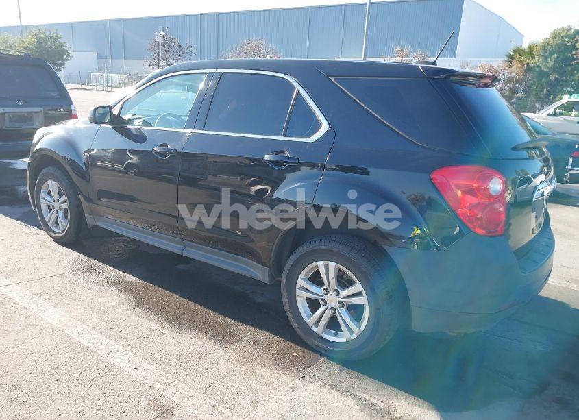 Photo 3 of 2015 Chevrolet Equinox LS (VIN 2GNALAEK6F6201890)