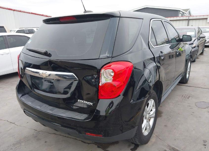 Photo 4 of 2015 Chevrolet Equinox LS (VIN 2GNALAEK6F6436077)