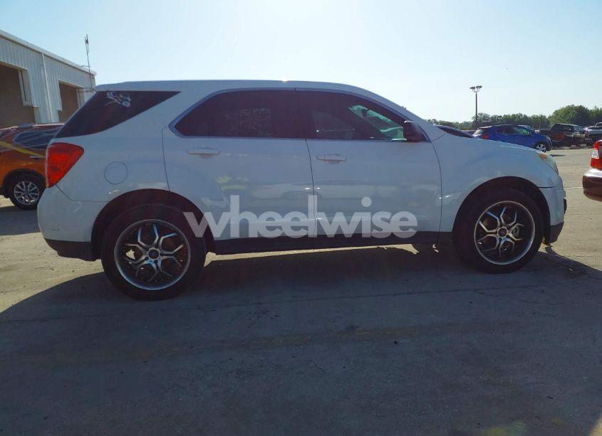Photo 14 of 2015 Chevrolet Equinox LS (VIN 2GNALAEK7F1105392)