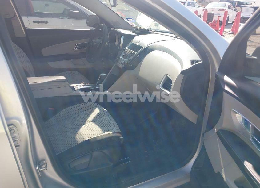 Photo 5 of 2015 Chevrolet Equinox LS (VIN 2GNALAEK7F1113301)